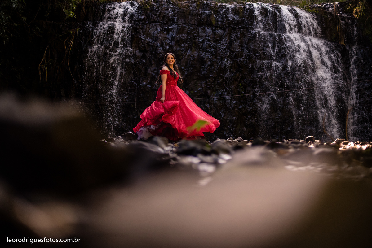 book de 15 anos na cachoeira 