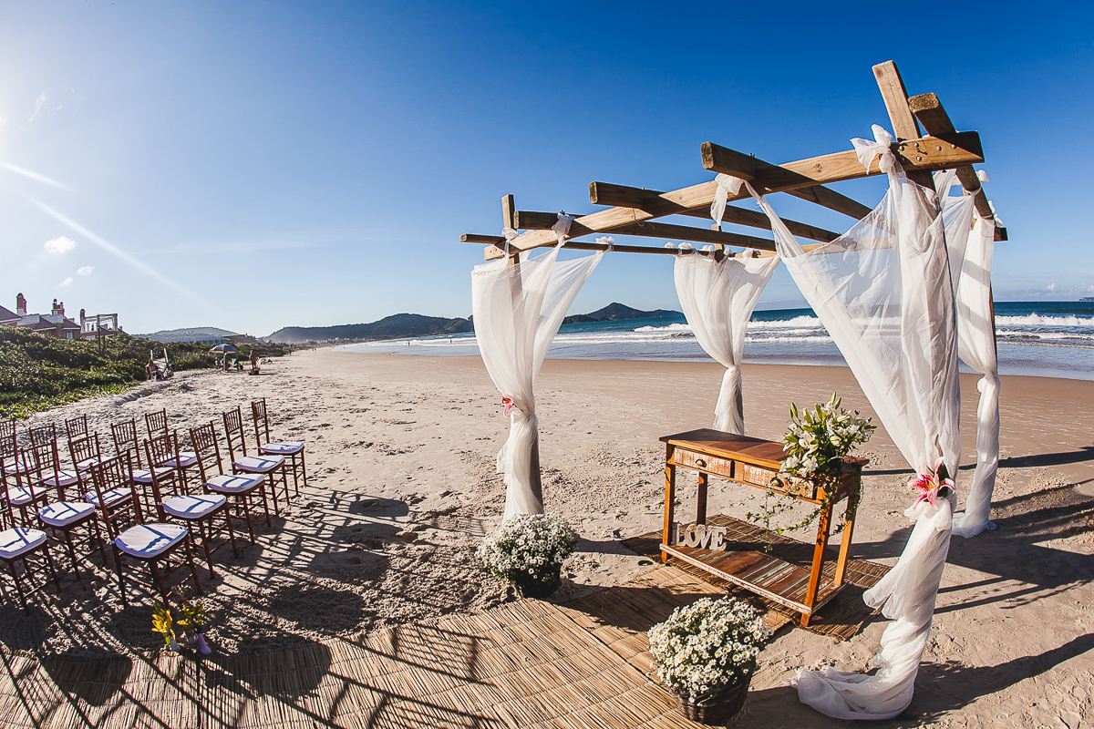 Monique Angelis - casamento na praia - decoração