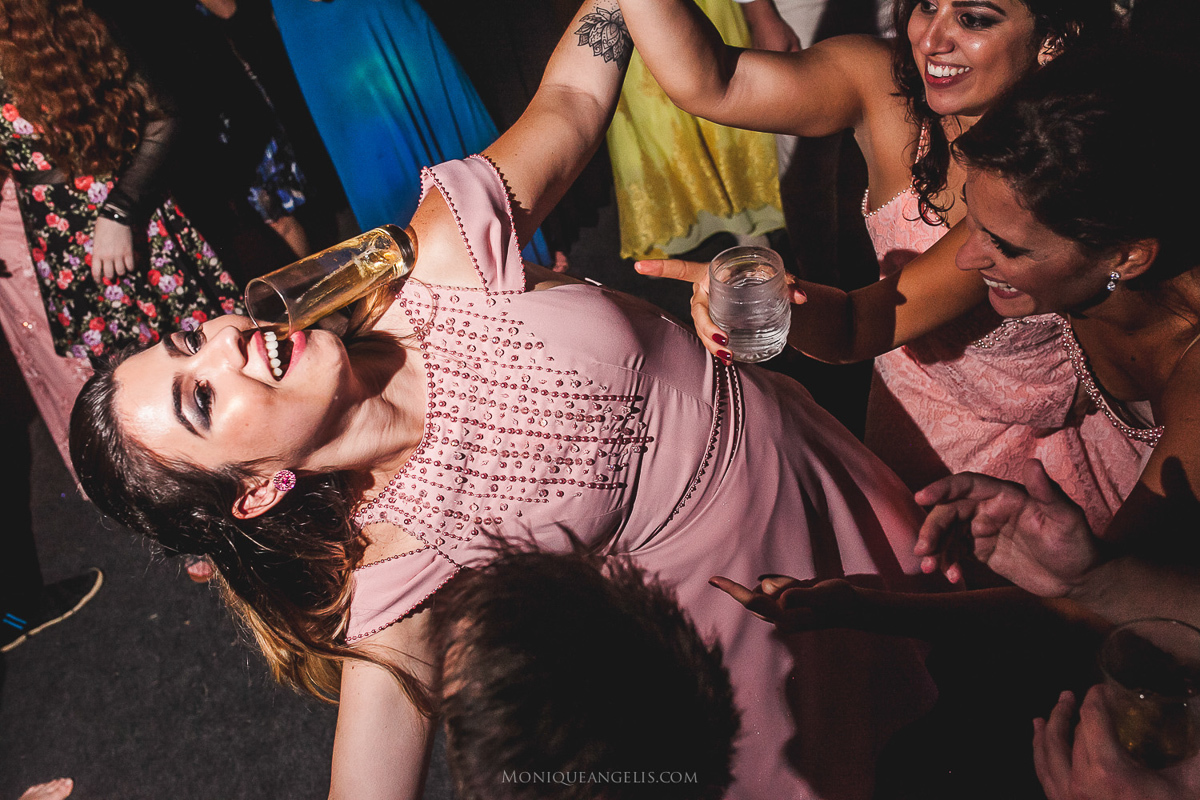 Monique Angelis - casamento na praia - a irmã da noiva