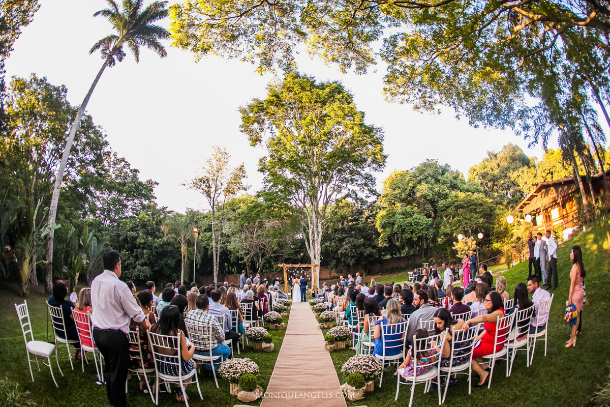 O cenário do casamento Quinta das Bromélias