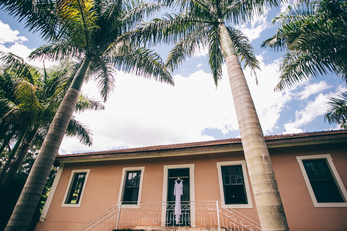 Vestido da noiva por Monique Angelis