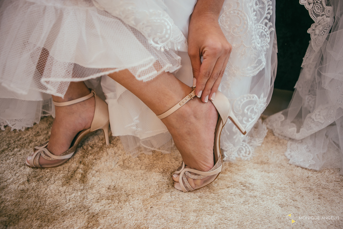 os sapatos da noiva