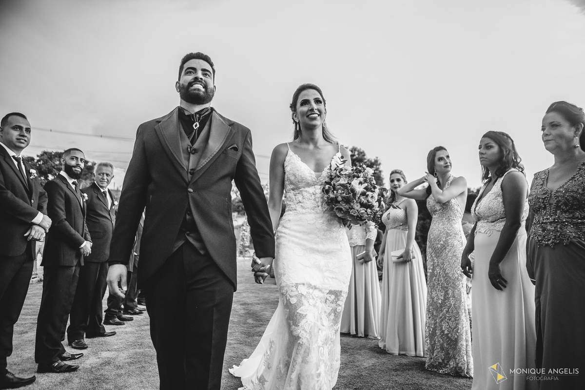 a saída dos recém casados