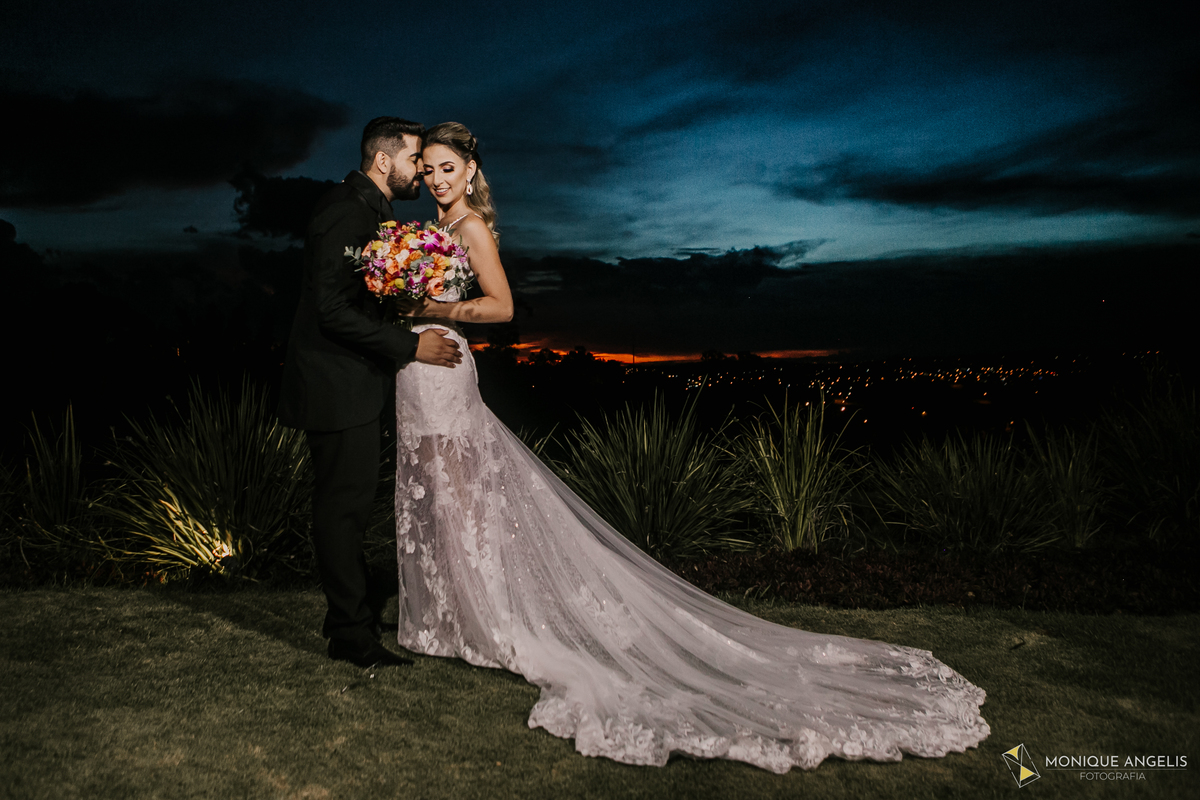 o ensaio do casal após a cerimônia de casamento