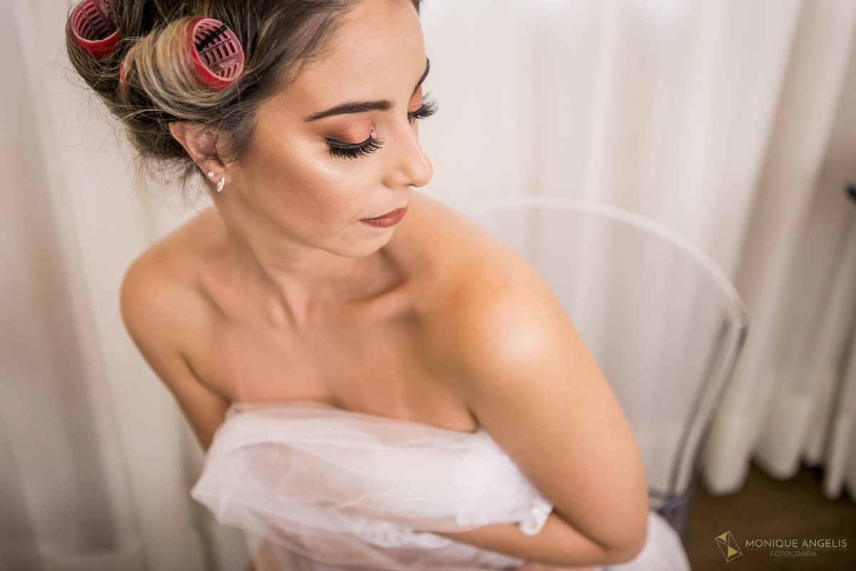 foto sensual da noiva no making of