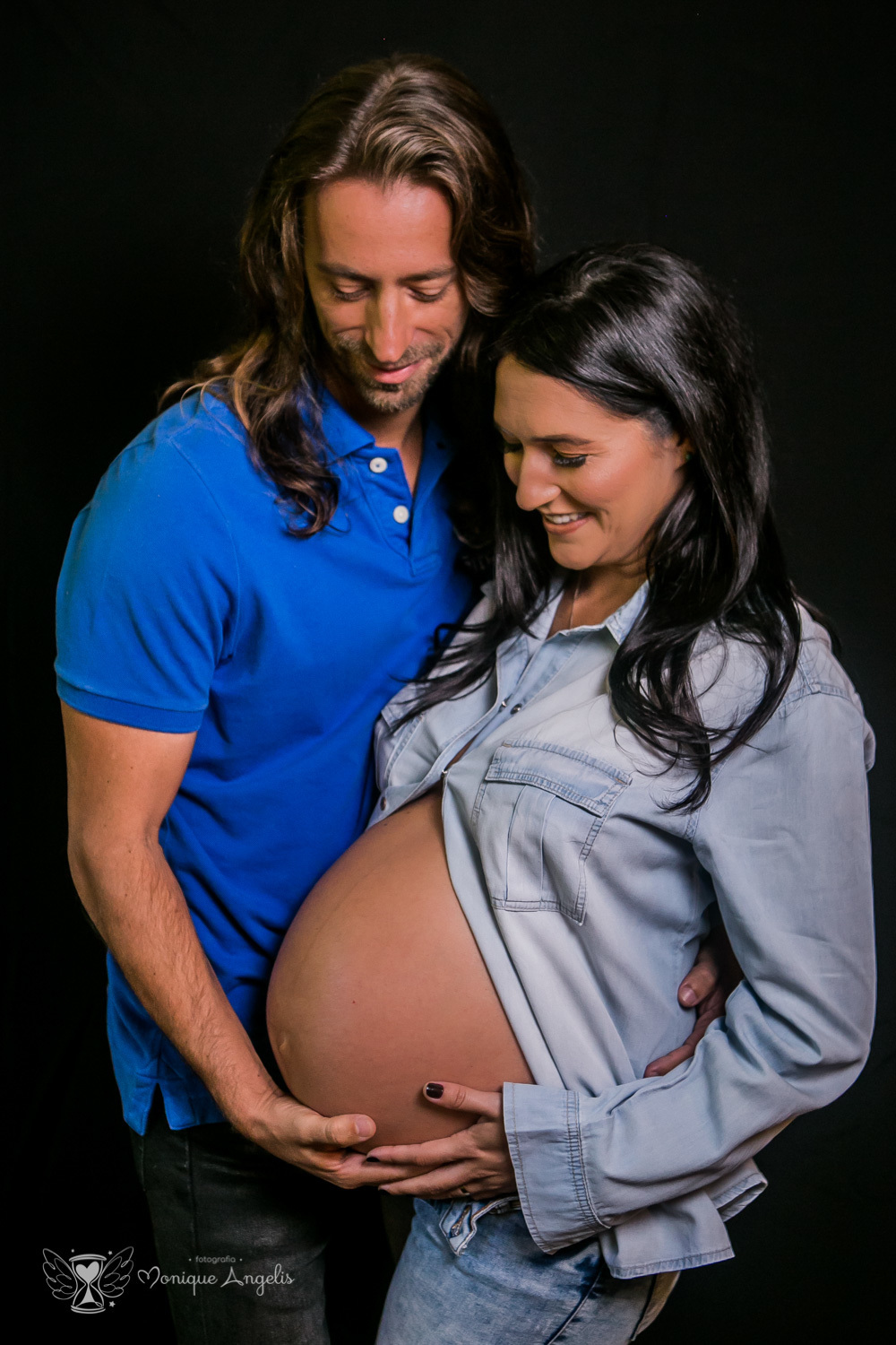 Ensaio gestante em Estudio Fotografico - Por Monique Angelis