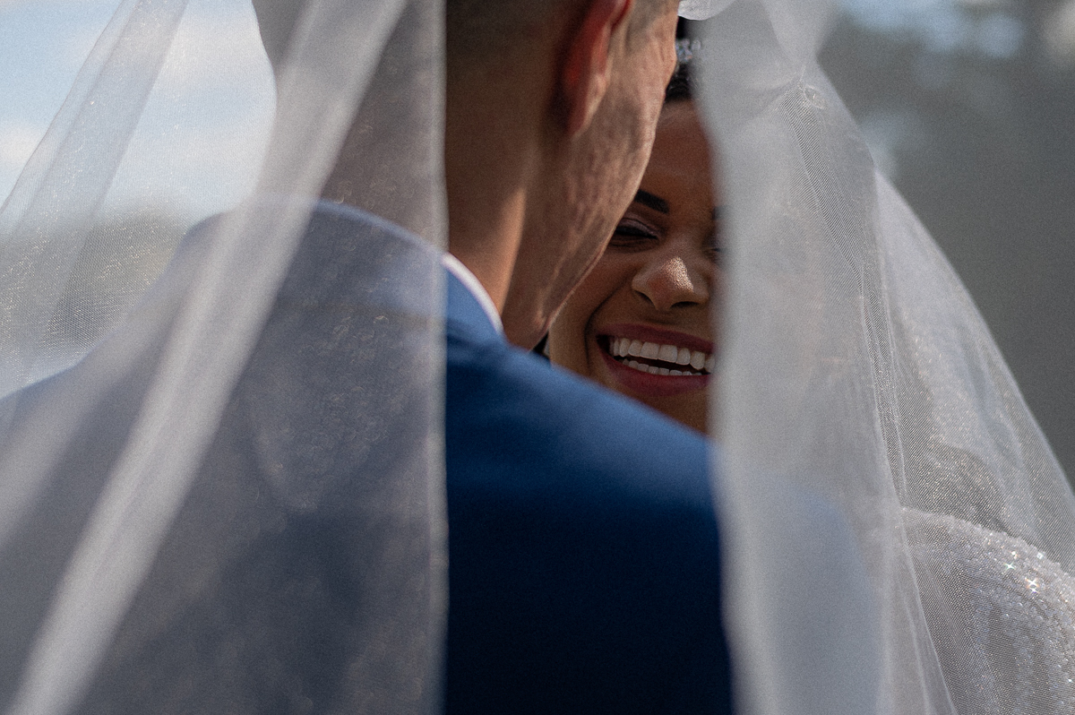 Noiva sorrindo