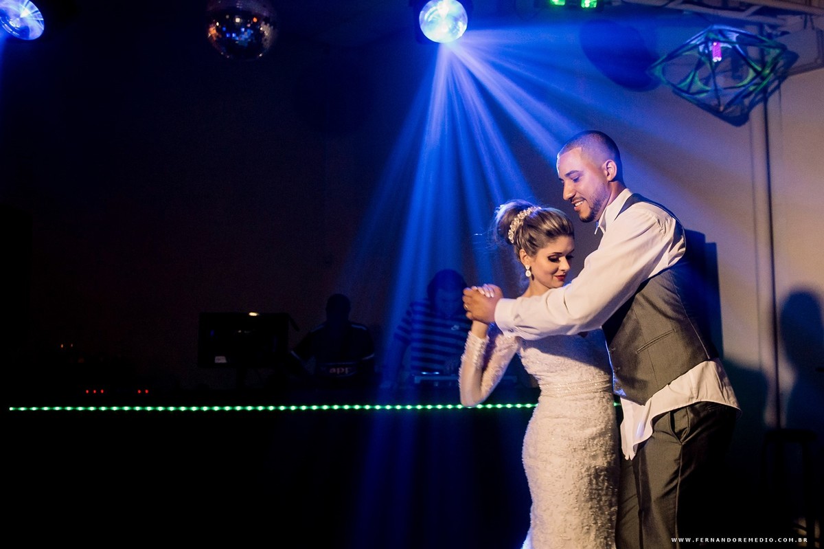 balada casamento noivos