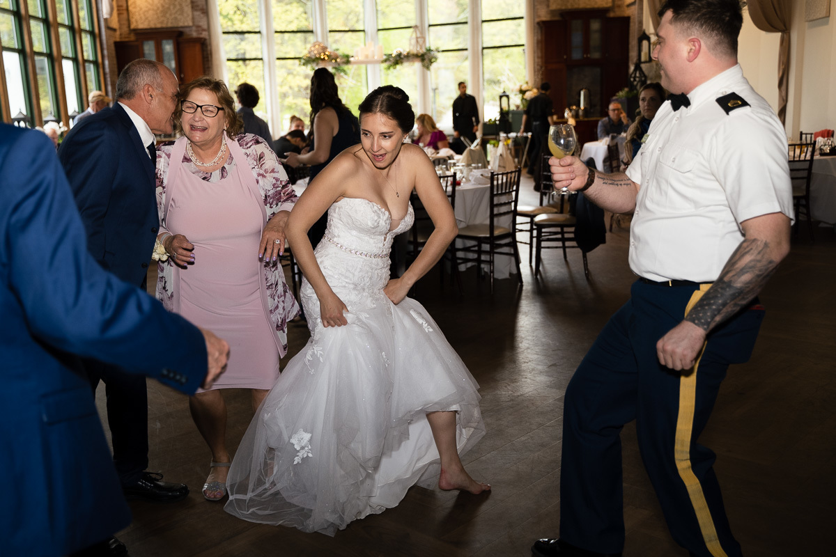 Wedding photo
Pond House Cafe at Elizabeth Park
Wedding photo at St. Paul's Church
Vanessa Trettel Photography
Photo of the brinde in the church
Wedding Venue in CT
Wedding dress
Best wedding photographers in CT