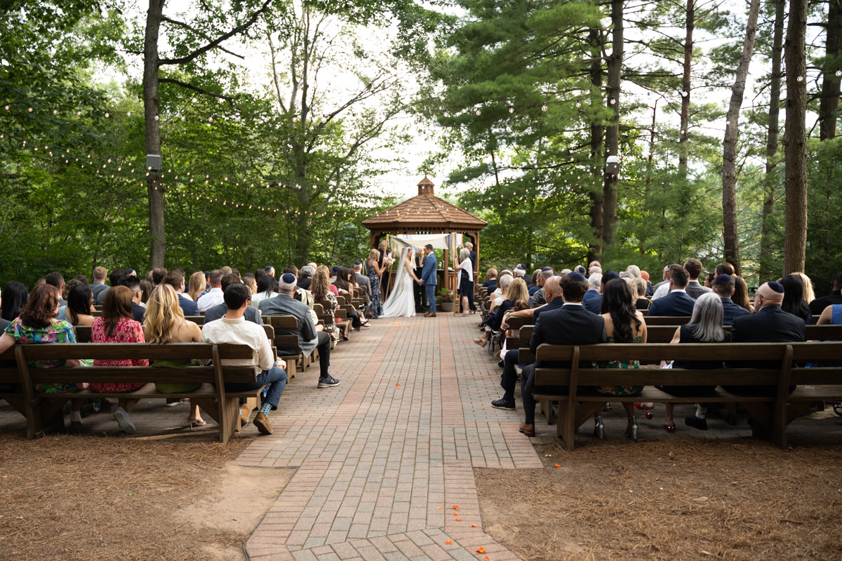 The Pavilion on Crystal Lake wedding
Middletown, CT wedding
Wedding photographer
Jewish traditions wedding
Chuppah ceremony
Horah dance
Capturing emotions
wedding photographer near me
Vanessa Trettel
jewish wedding
horah dance
chuppah ceremony 