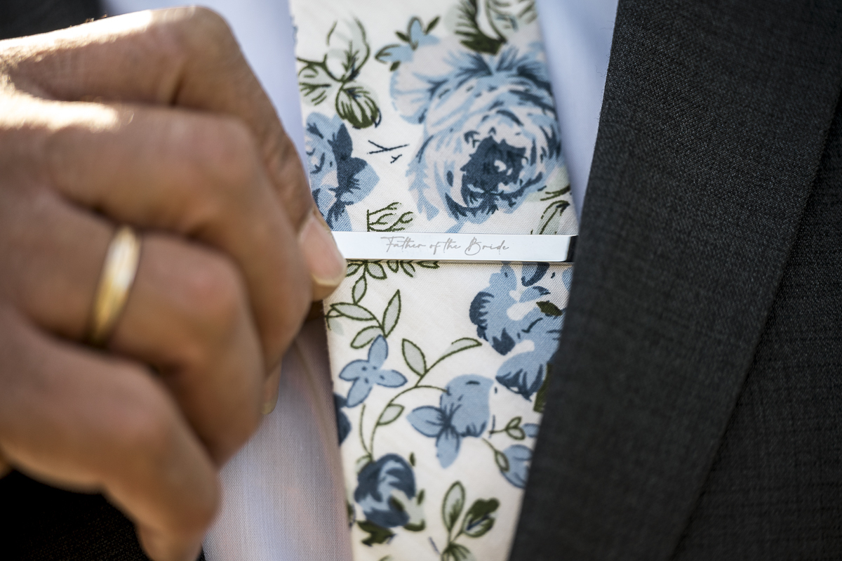 Bride’s emotional first look with her father among blooming roses at Elizabeth Park, captured by a Connecticut wedding photographer.
Vanessa Trettel Photography