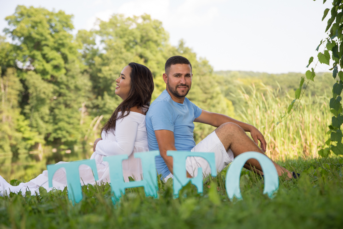 Maternity photoshoot in the lake
Vanessa Trettel Photography
Danbury, CT
baby name with couple