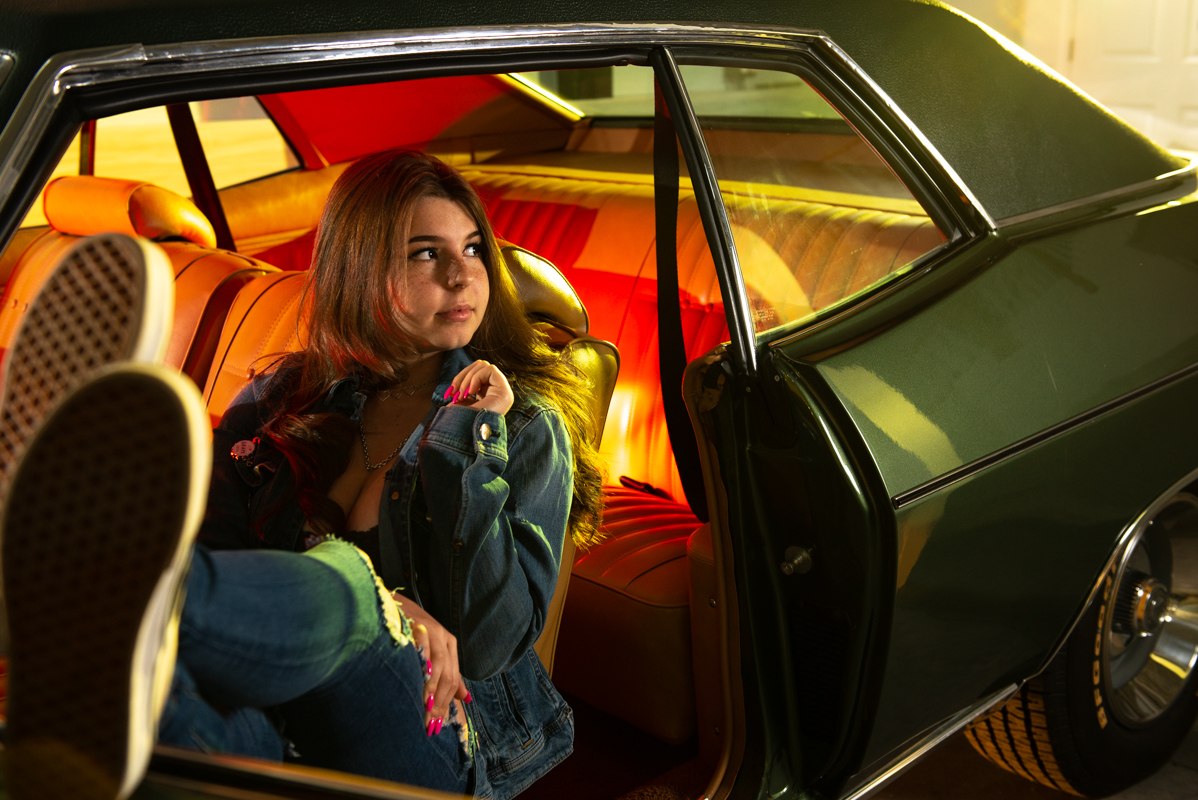 girl fashion old car photography