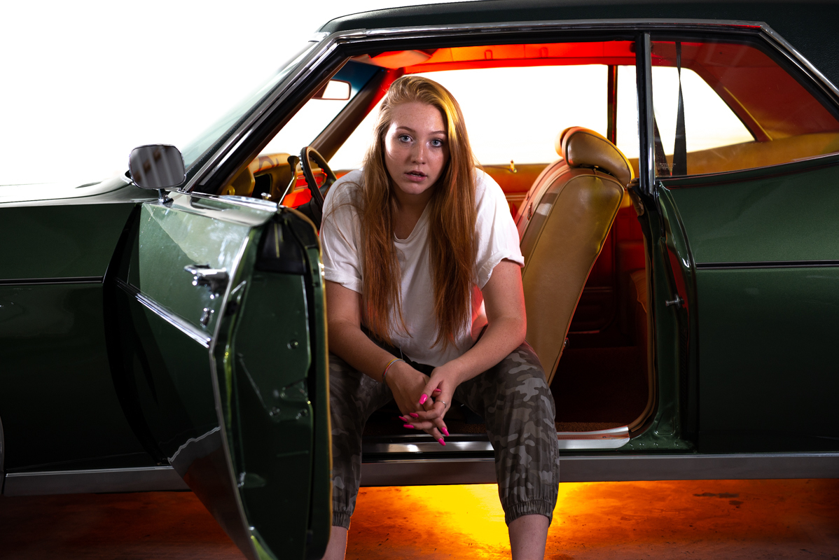 girl fashion old car photography