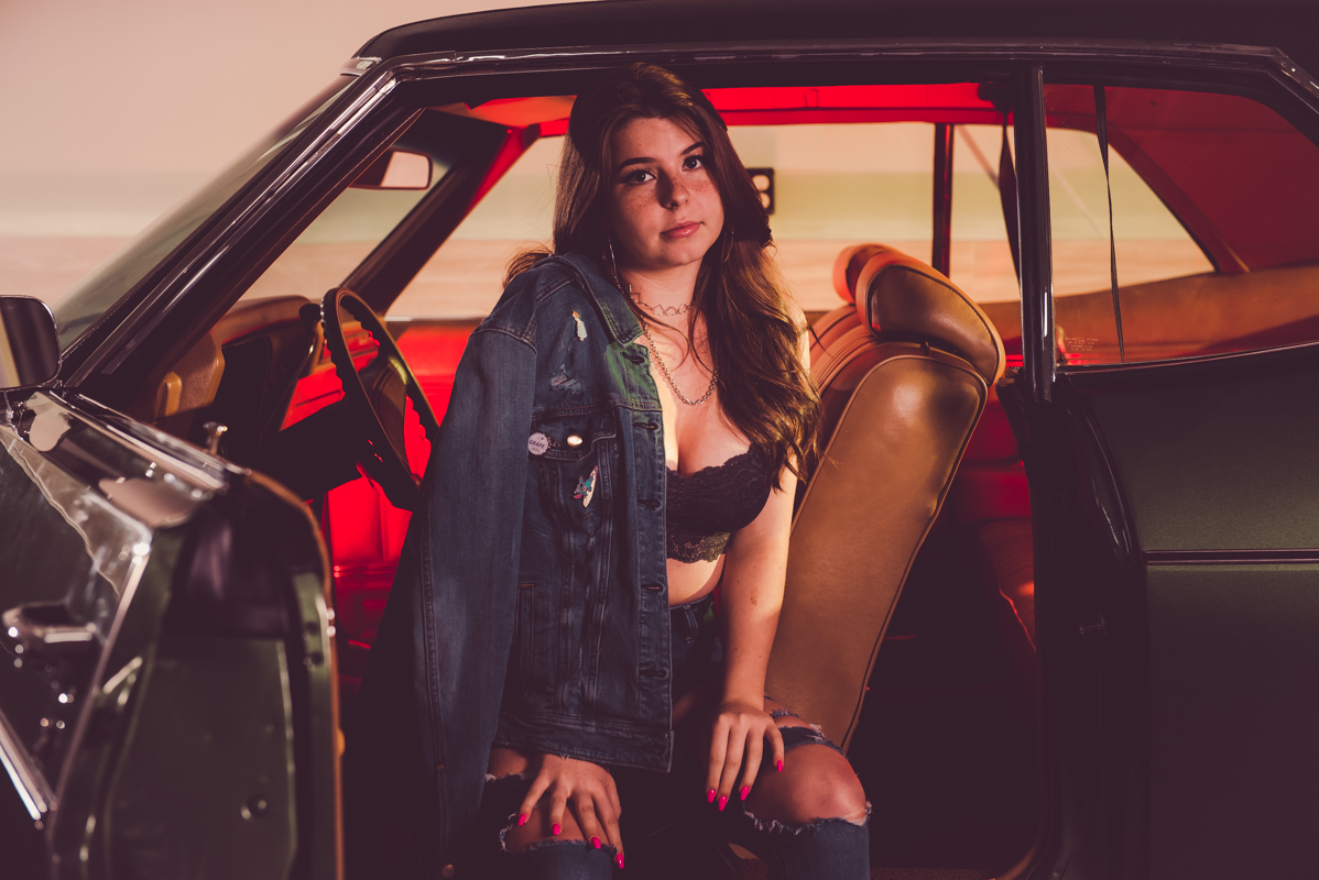 girl fashion old car photography