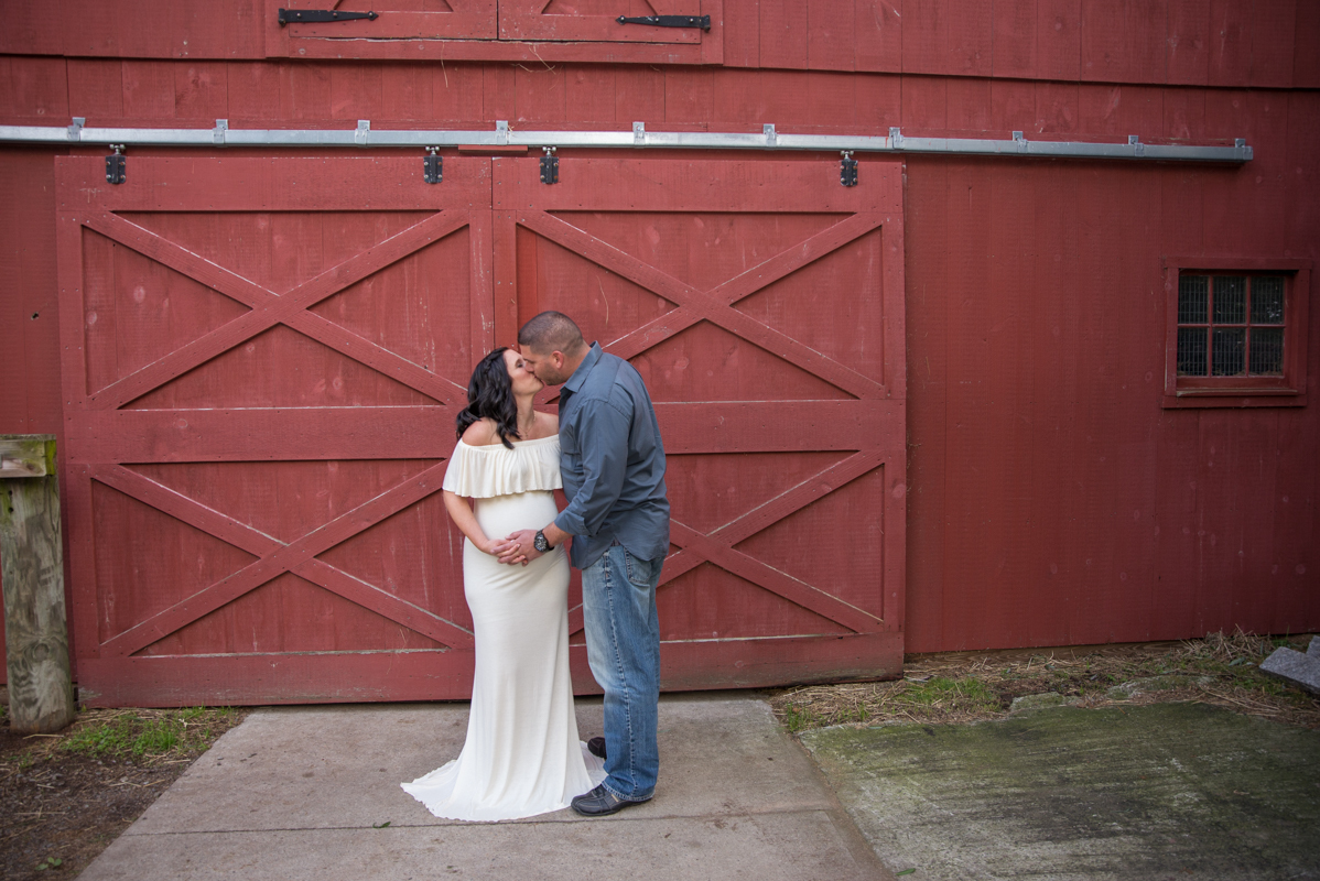 maternity pic farm red bar mother and father Connecticut