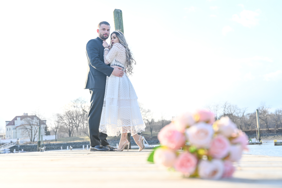 wedding photo New Rochelle NY
couple in the lake kiss
wedding photographer in CT
