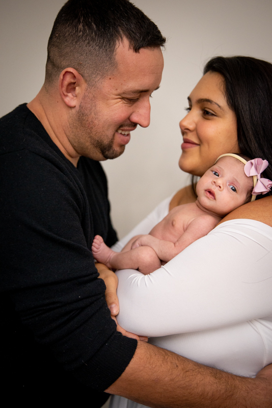  girl newborn photography family photoshoot Connecticut