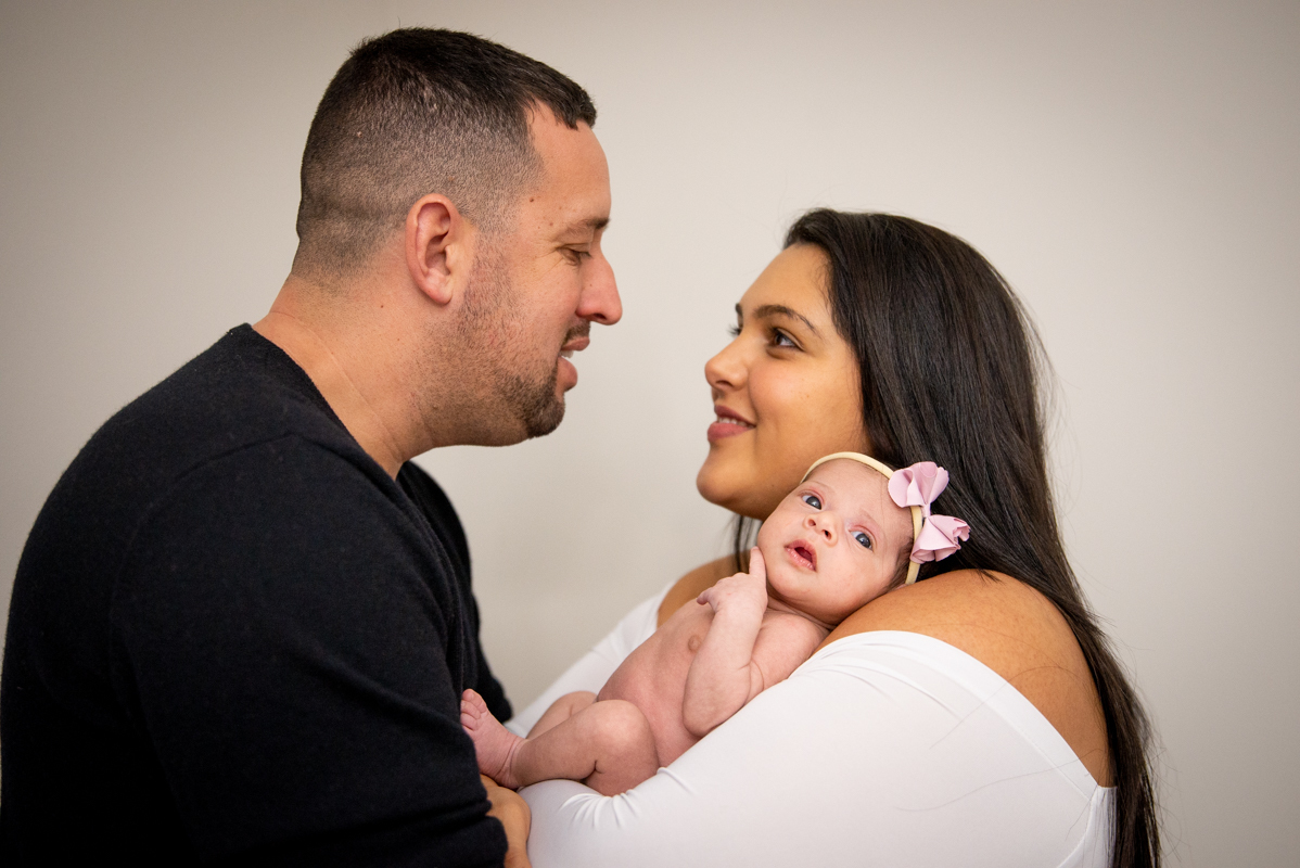  girl newborn photography family photoshoot Connecticut