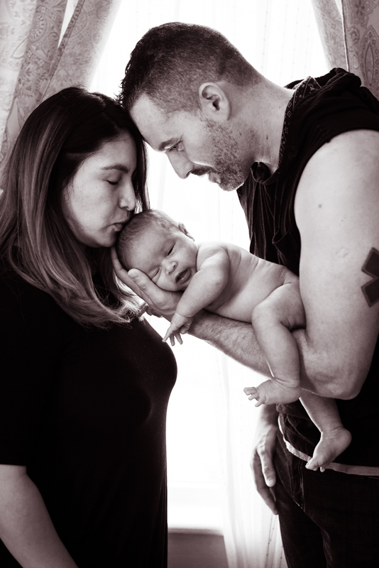 CT newborn photography
baby and parents
newborn photographer CT