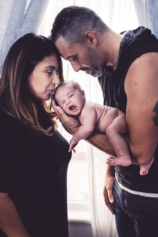 CT newborn photography
baby and parents
newborn photographer CT