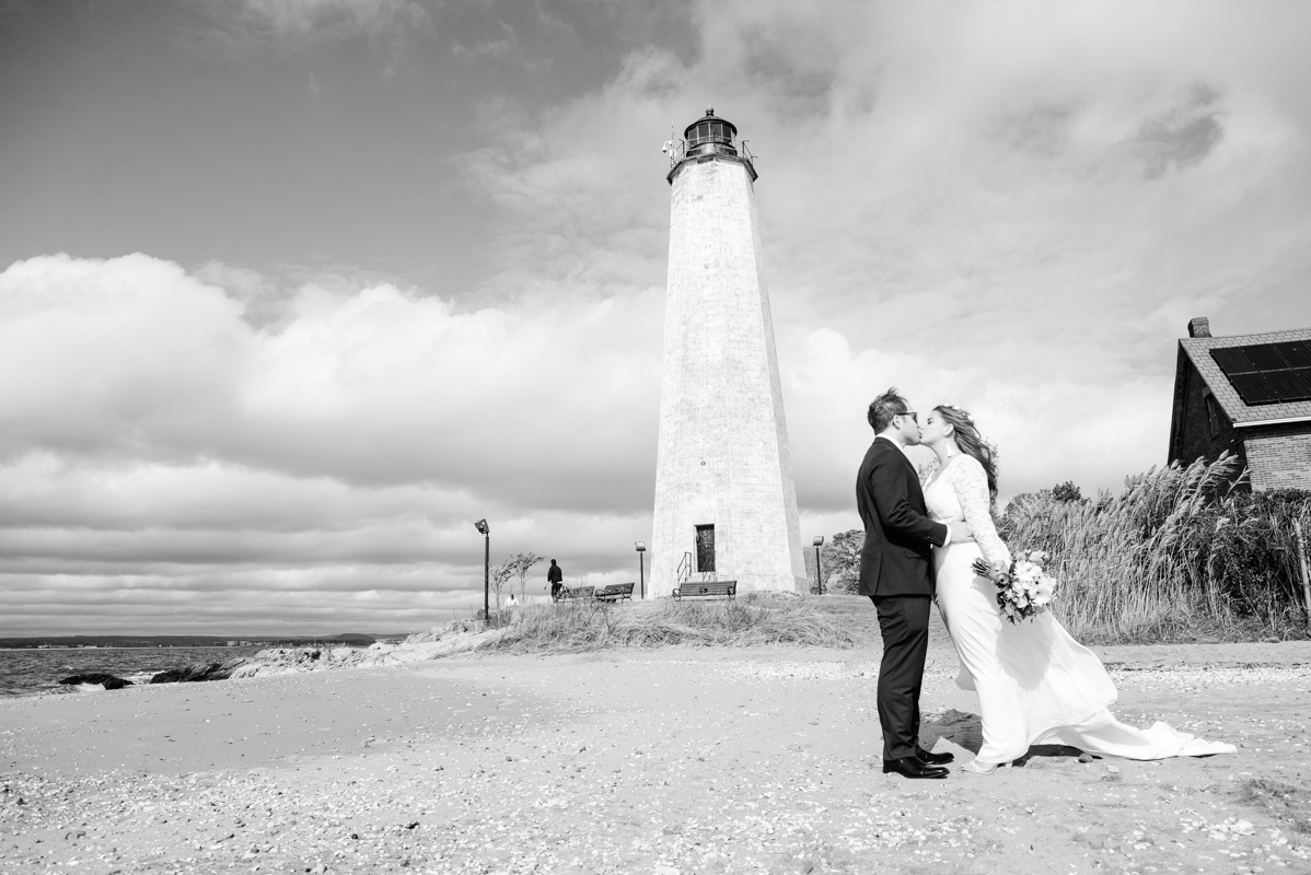 wedding bride and groom lighthouse flash Connecticut photo