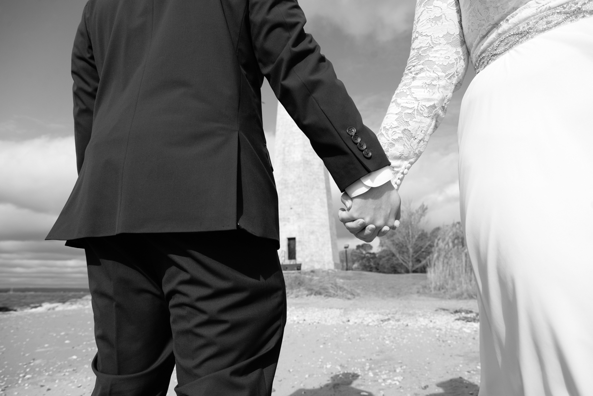 wedding bride and groom lighthouse flash Connecticut photo