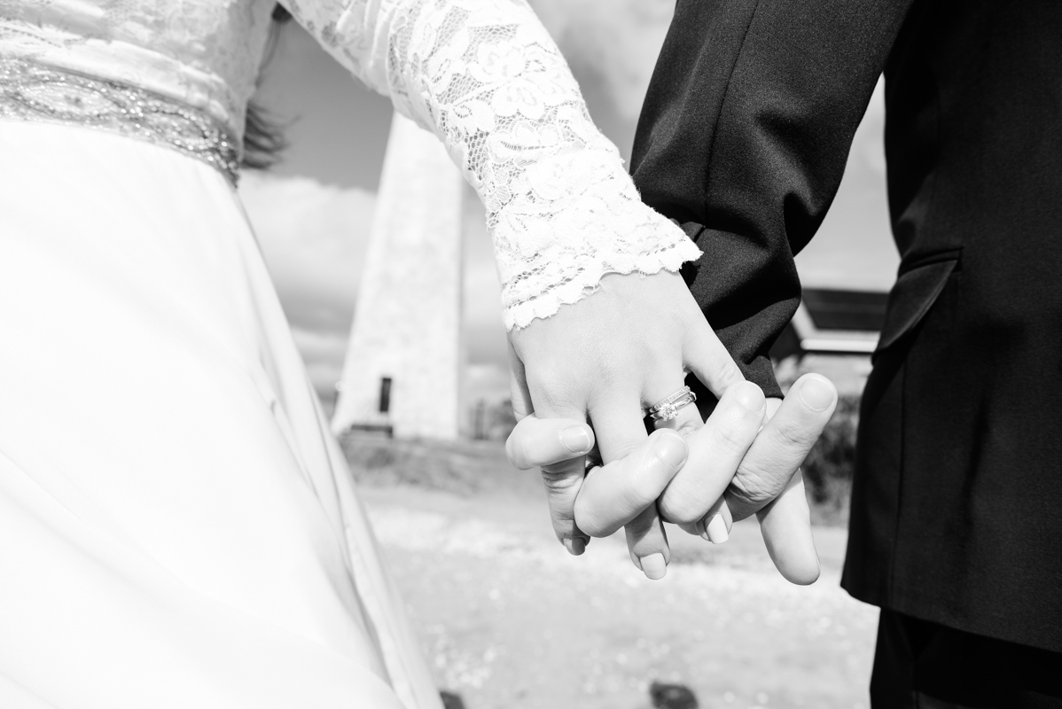 wedding bride and groom lighthouse flash Connecticut photo