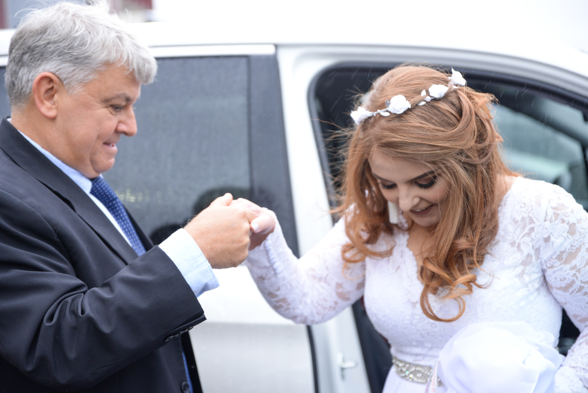 wedding bride and father car Connecticut photo
