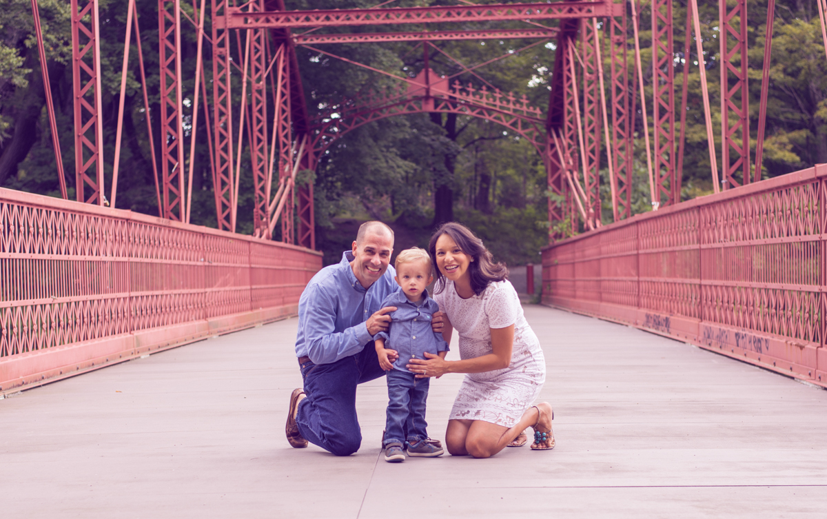 pregnancy photoshoot white dress park Danbury Ct
lovers bridge
 maternity photographer in ct