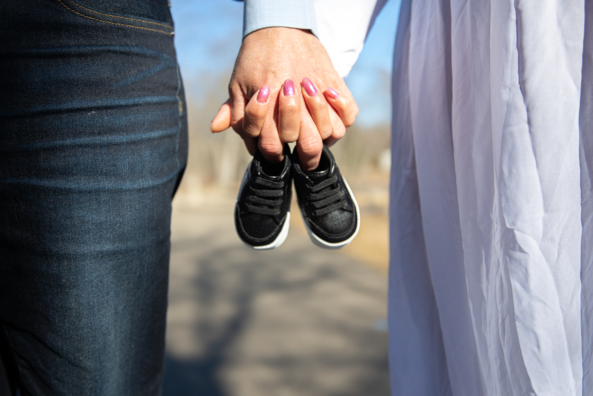 pregnancy photoshoot white dress  Trumbull Ct
twin brook park
bid brother
 maternity photographer in ct