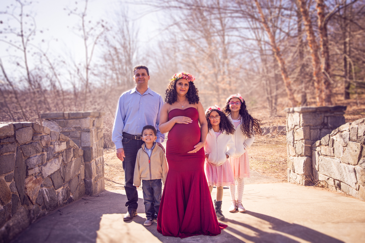 pregnancy photoshoot white dress park Danbury Ct
twin brook park
bid brother
 maternity photographer in ct