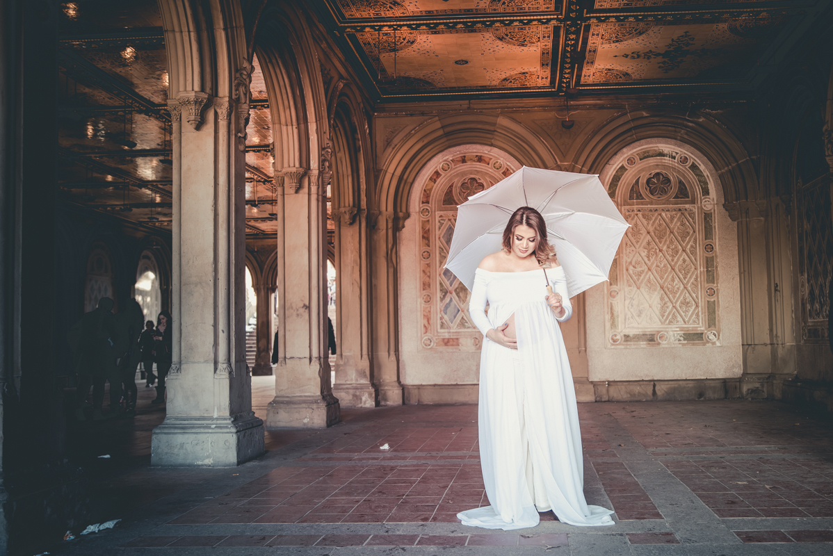 Maternity central park photo new your nyc photoshoot white dress