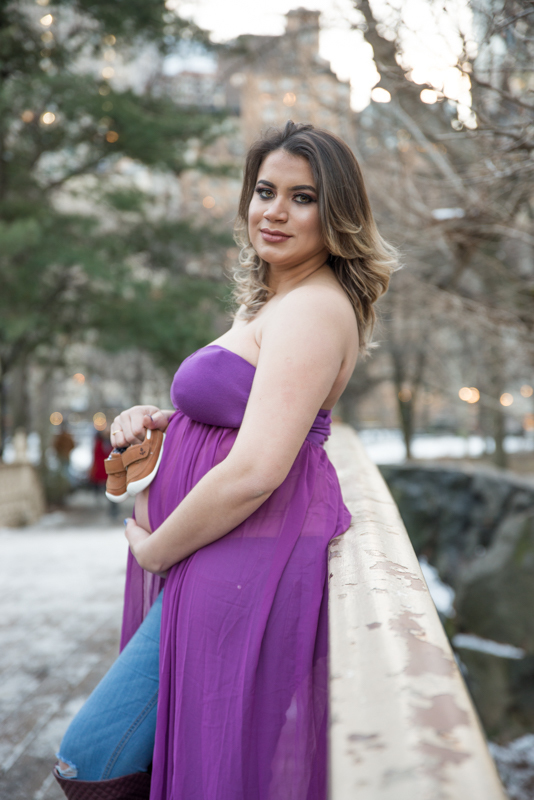 Maternity central park photo new your nyc photoshoot purple dress