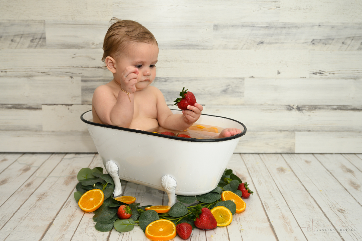 smash cake photoshoot connecticut fruit tub