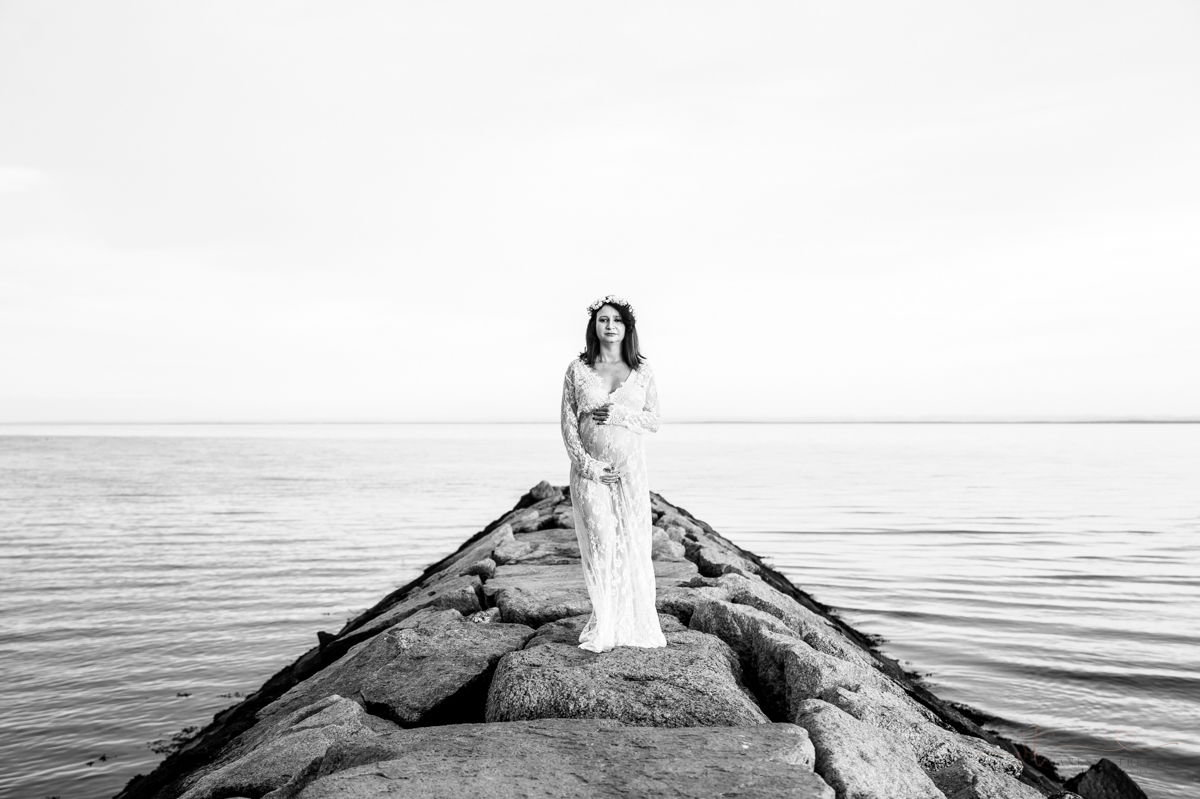 Vanessa Trettel photography Maternity photoshoot CT green dress beach Milford, CT Silver sand state park
black in white