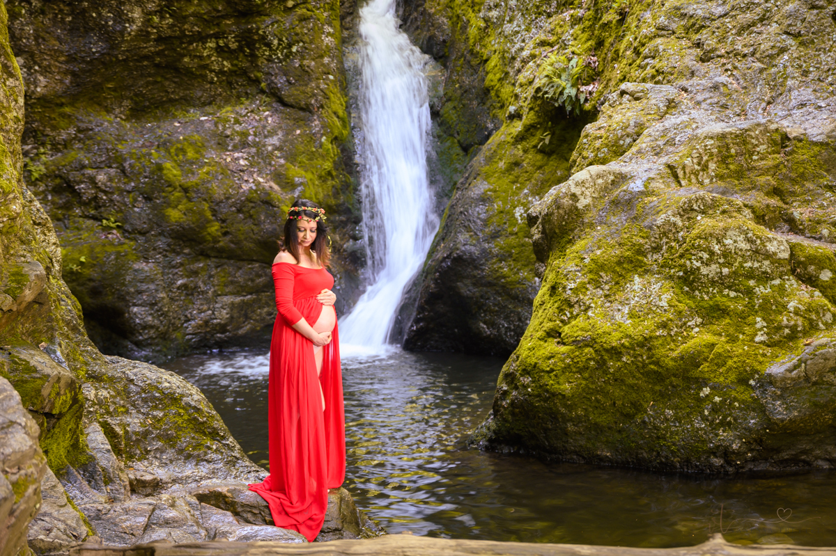 Vanessa Trettel Maternity photo CT red dress waterfall shelton, CT Indian Well