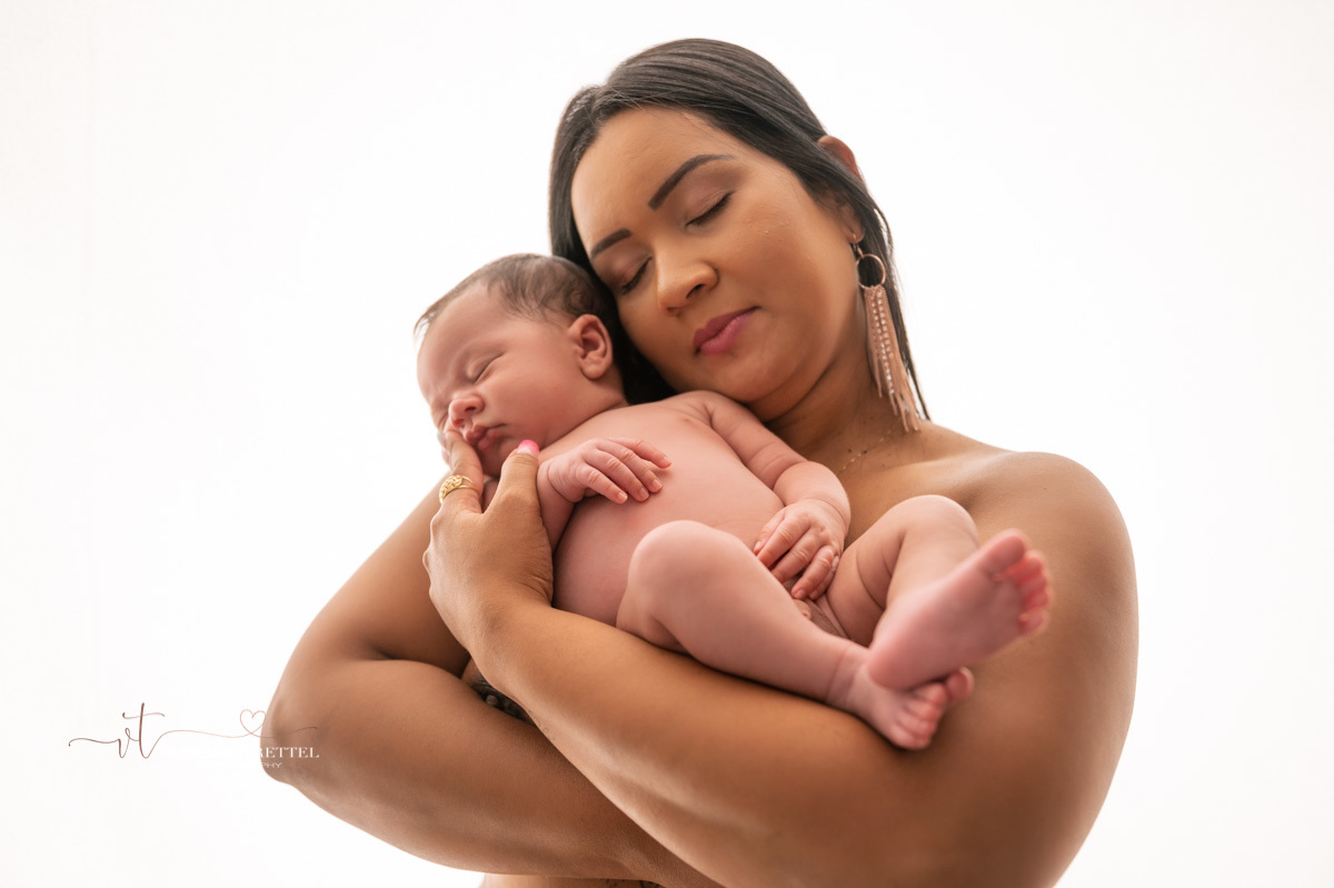 Vanessa Trettel photography 
newborn photoshoot CT 
baby boy cute