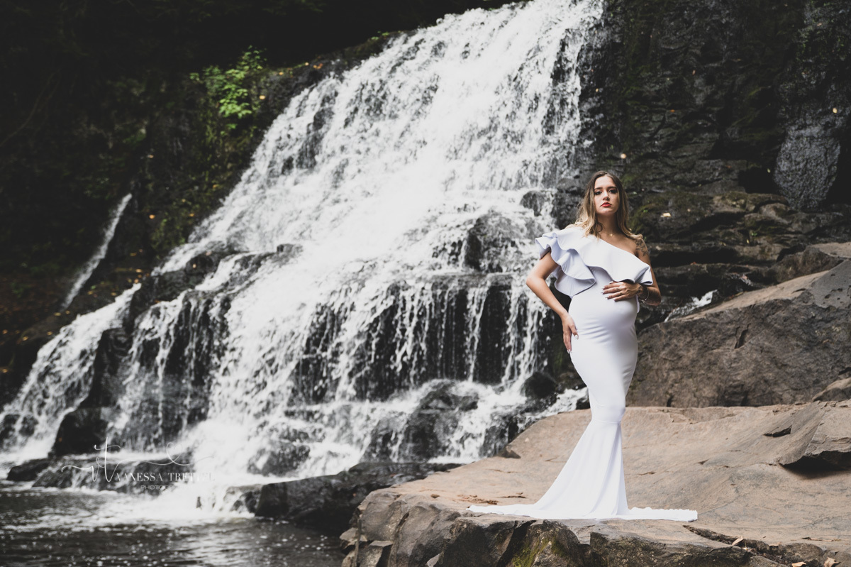 maternity photo
white dress
waterfall in CT
vanessa trettel photography