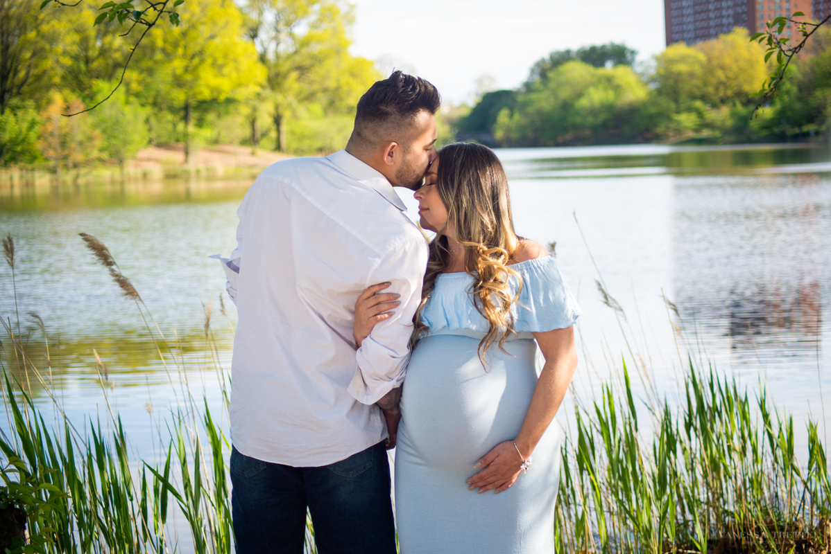 Maternity Photographer in CT
maternity photo in the beach
maternity dress
Vanessa Trettel Photography