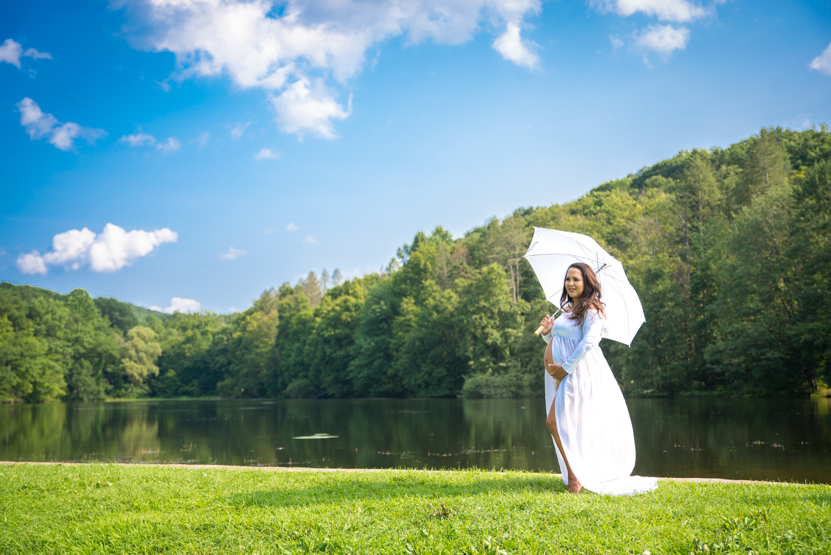 Maternity Photographer in CT
maternity photo in the beach
maternity dress
Vanessa Trettel Photography