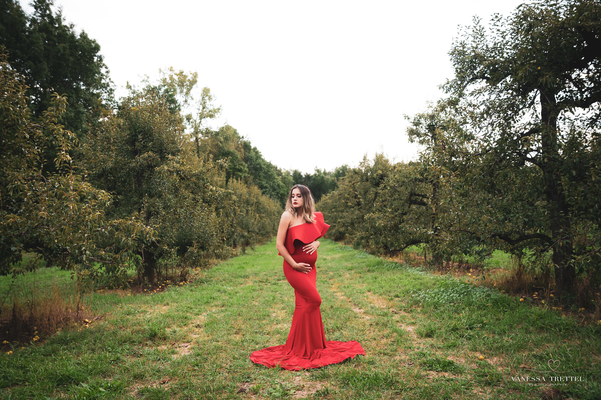 Maternity Photographer in CT
maternity photo in the beach
maternity dress
Vanessa Trettel Photography