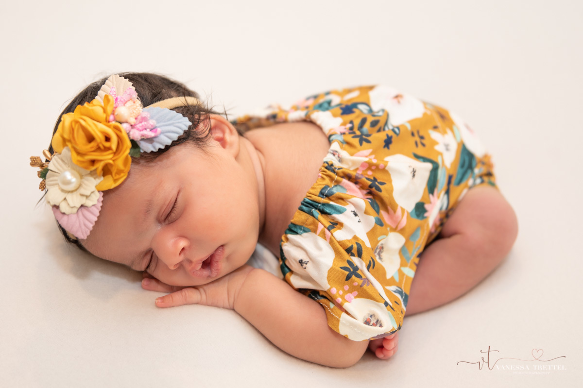 newborn photo
white background girl 
 newborn photoshoot
Vanessa Trettel Photography