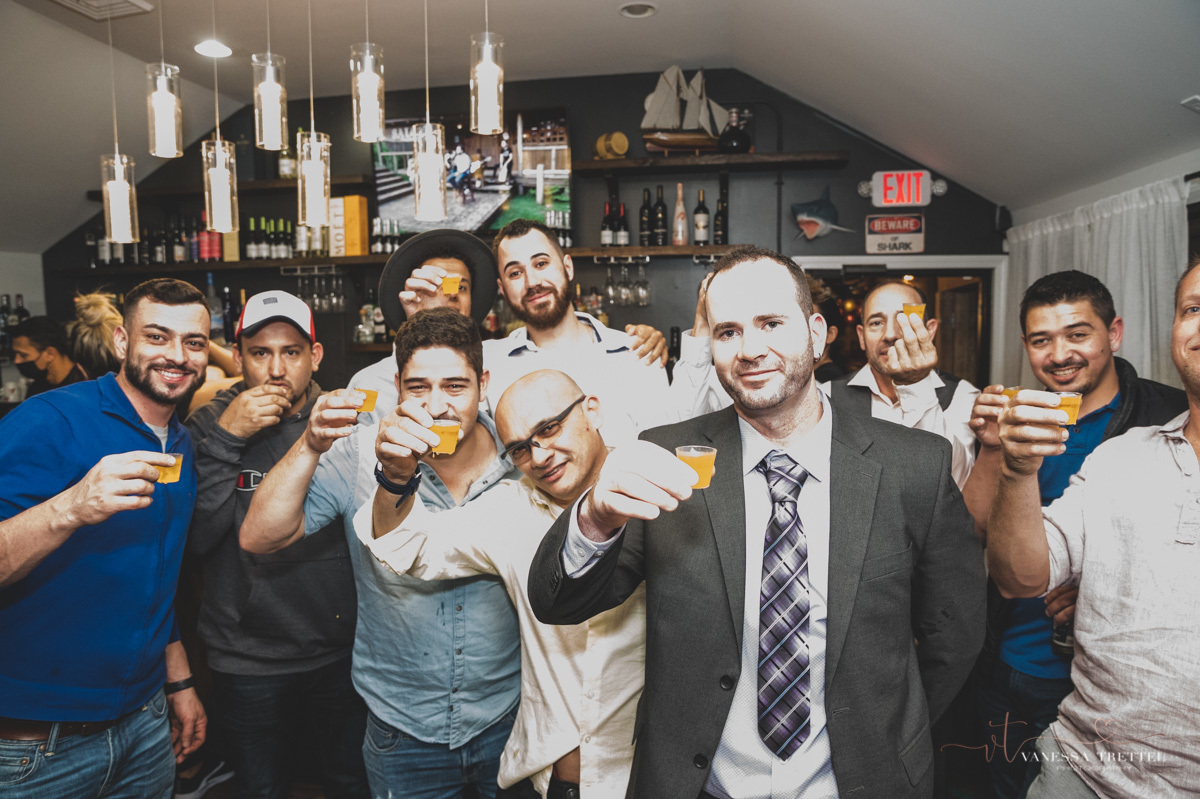 Beach Wedding Bridgeport, CT
Wedding photographer
Vanessa Trettel Photography
wedding dress