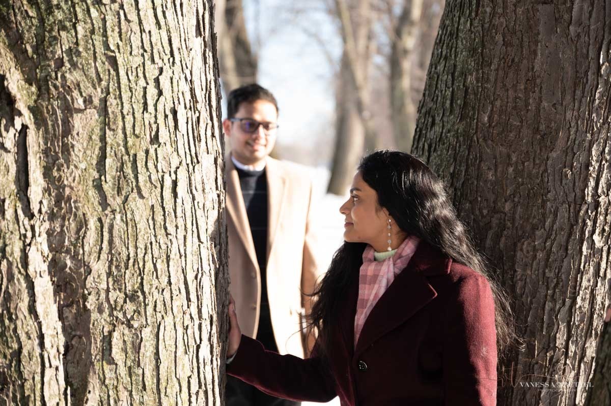 engagement photos in the snow
River Park in Hartford, CT
couple play in the snow
Vanessa Trettel Photography