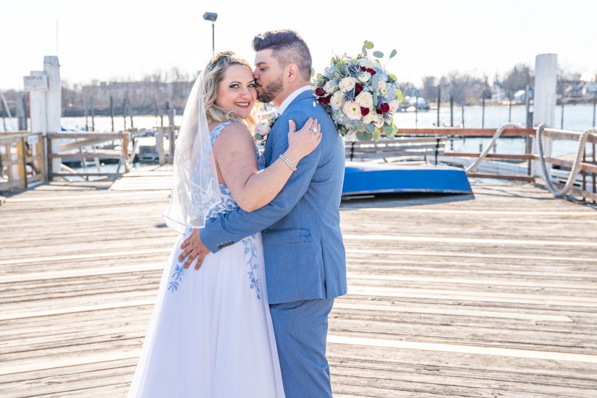 wedding photo
first look in the marine 
Vanessa Trettel Photography