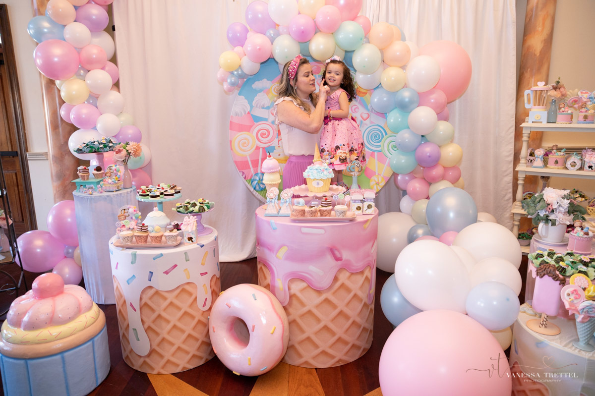 3rd Birthday Party
 candy party decoration
kids photographer
Vanessa Trettel Photography