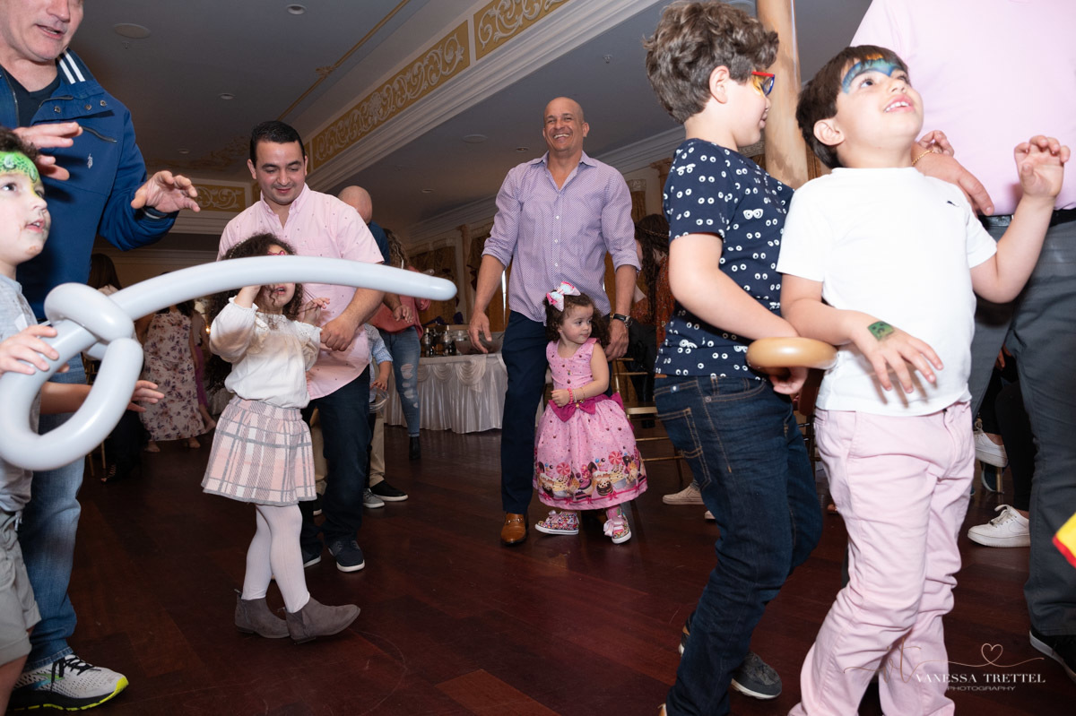 3rd Birthday Party
 candy party decoration
kids photographer
Vanessa Trettel Photography