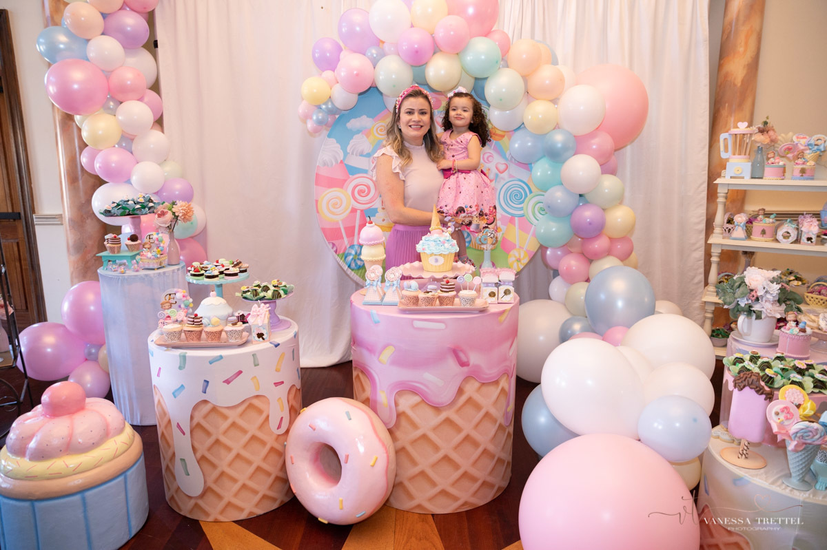 3rd Birthday Party
 candy party decoration
kids photographer
Vanessa Trettel Photography