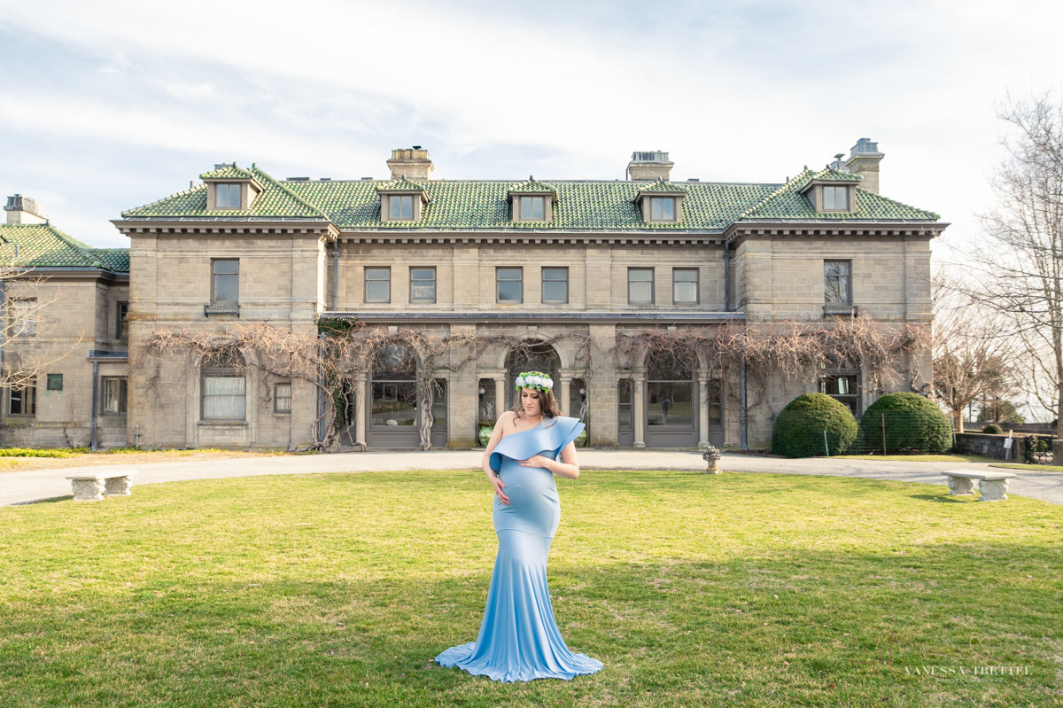 Eolia Mansion at Harkness State Park
Maternity Photo
Blue dress
Vanessa Trettel Photography